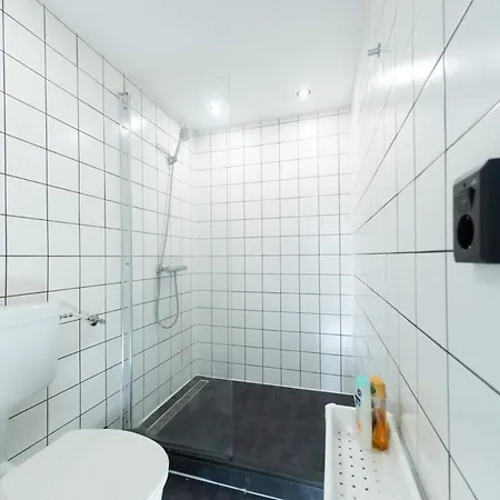 Tiny House Zaandam, Tranquility And Easy Connection سانداكم