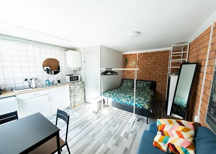 Tiny House Zaandam, Tranquility And Easy Connection Vakantiehuis Zaandam