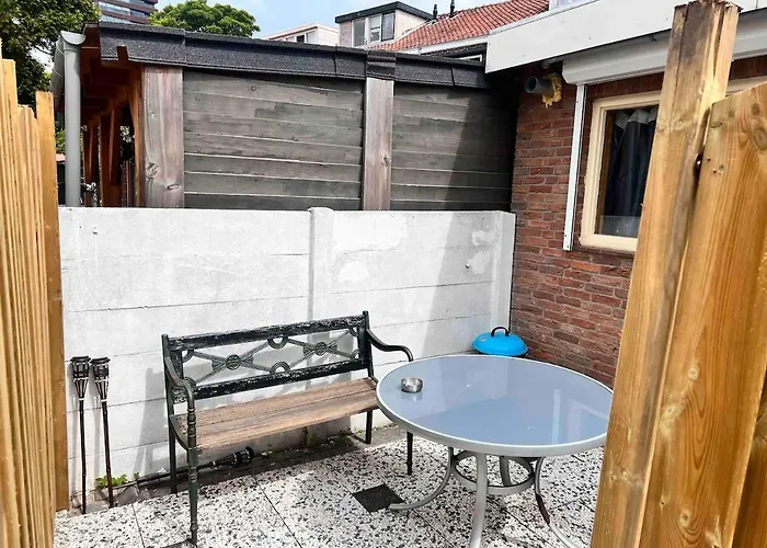 Vakantiehuis Tiny House Zaandam, Tranquility And Easy Connection Zaandam